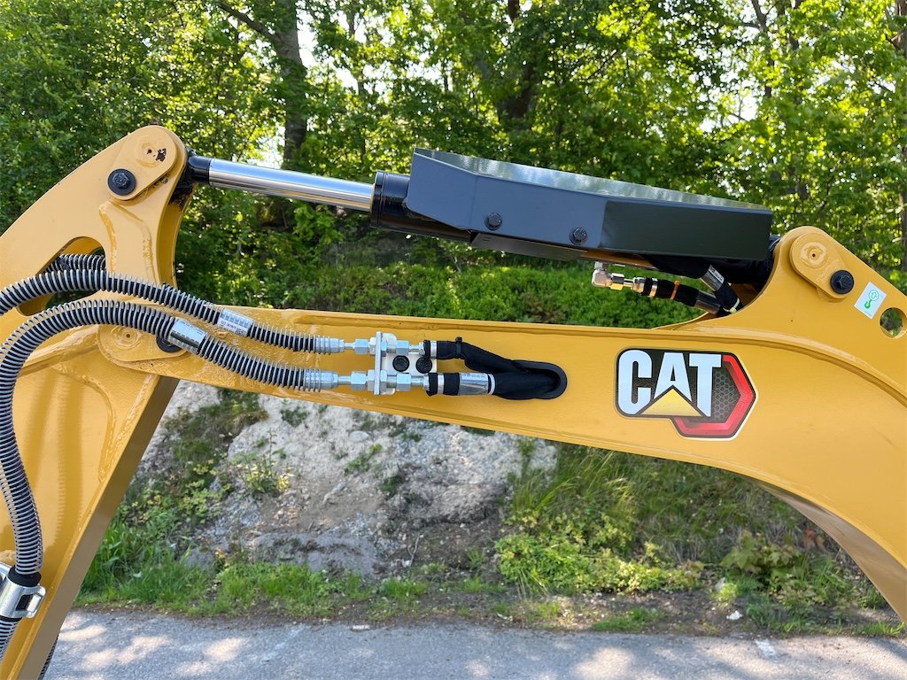 big_232013_3100723 caterpillar 301.8 – 2t – 50 h – 2024