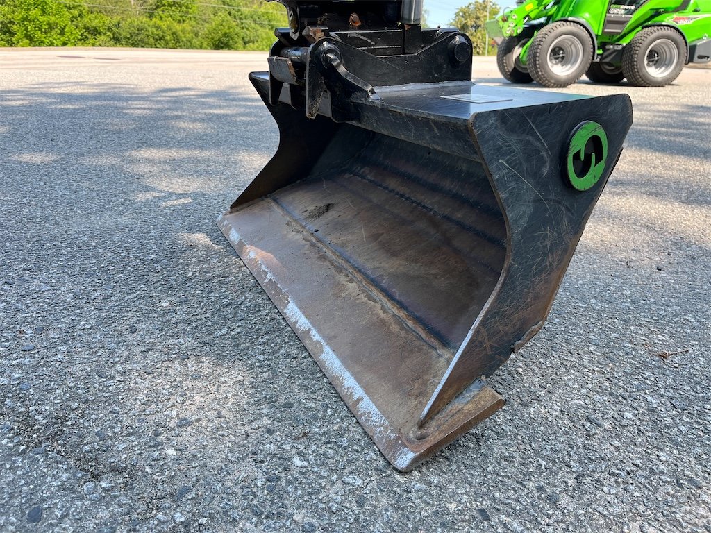 big_232013_3100725 caterpillar 301.8 – 2t – 50 h – 2024