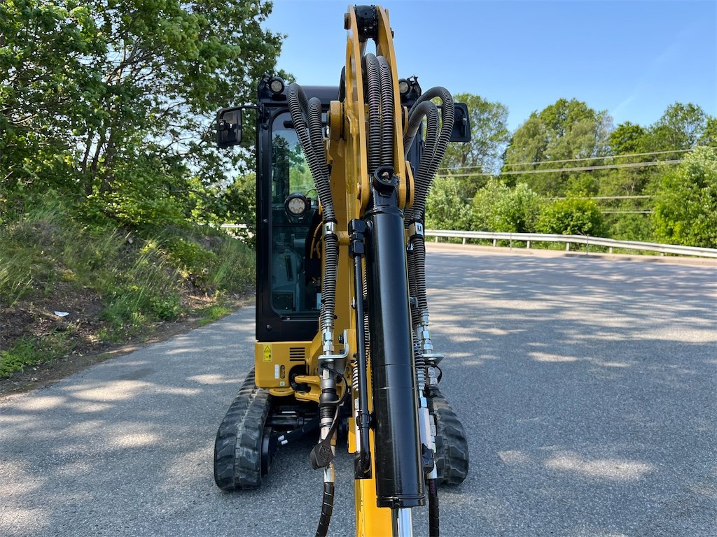 big_232013_3100728 caterpillar 301.8 – 2t – 50 h – 2024