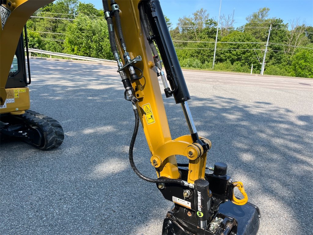 big_232013_3100729 caterpillar 301.8 – 2t – 50 h – 2024