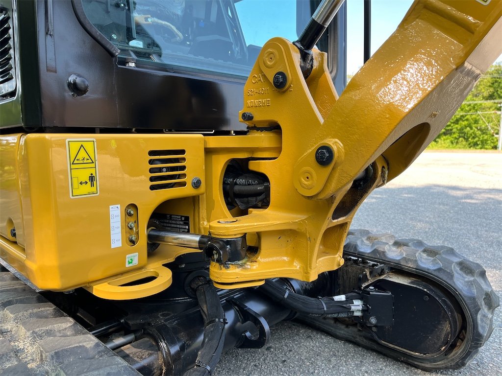 big_232013_3100731 caterpillar 301.8 – 2t – 50 h – 2024