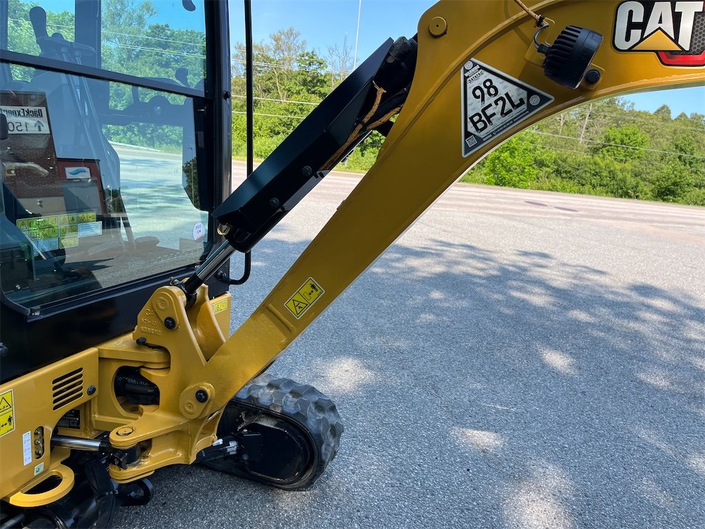 big_232013_3100733 caterpillar 301.8 – 2t – 50 h – 2024