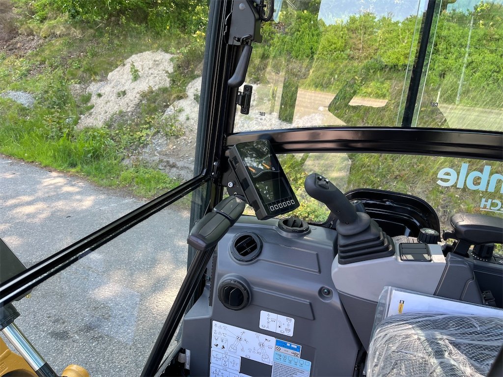 big_232013_3100742 caterpillar 301.8 – 2t – 50 h – 2024