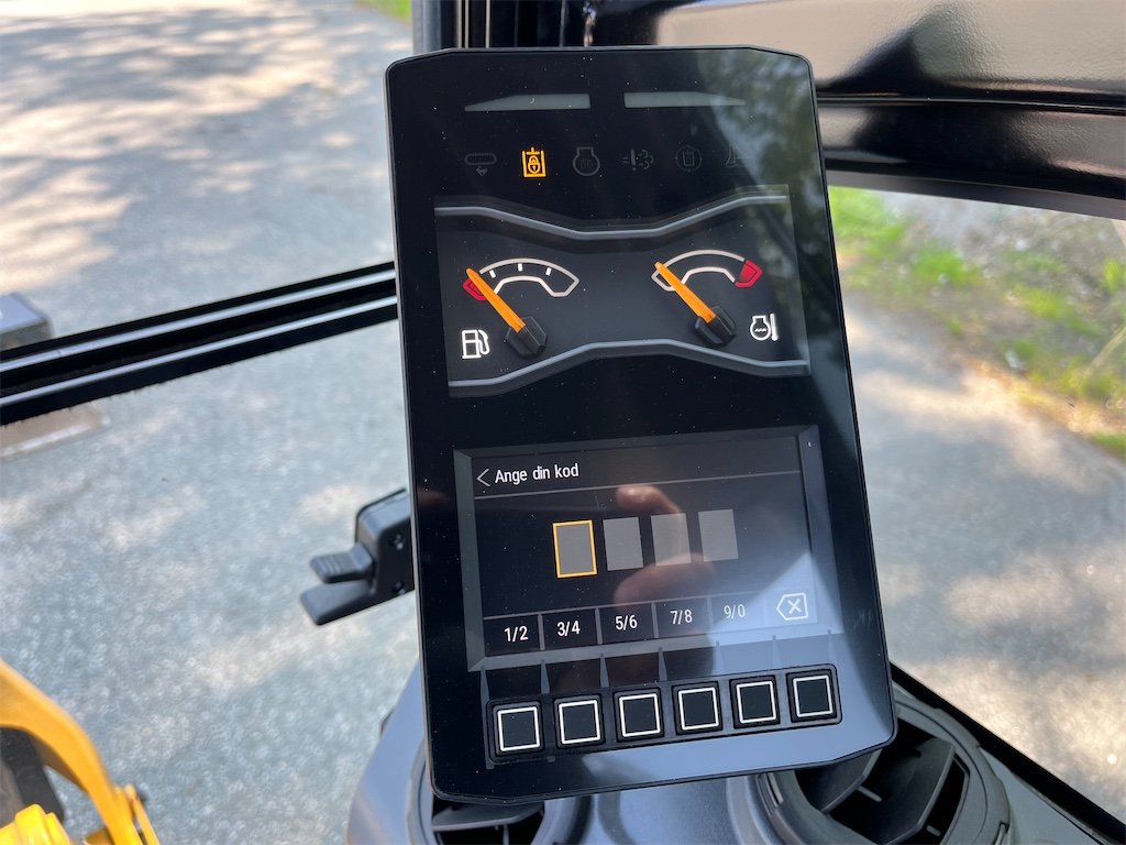 big_232013_3100766 caterpillar 301.8 – 2t – 50 h – 2024