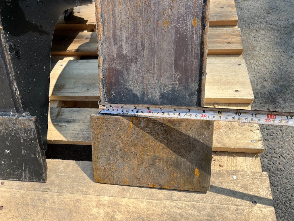 big_232013_3100768 caterpillar 301.8 – 2t – 50 h – 2024