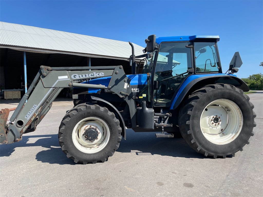 big_232271_3106888 new holland tm115 4wd 106 ch 10 328 h 2002
