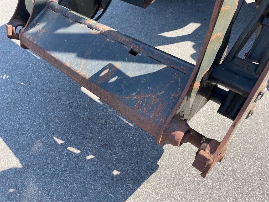 big_232271_3106898 new holland tm115 4wd 106 ch 10 328 h 2002