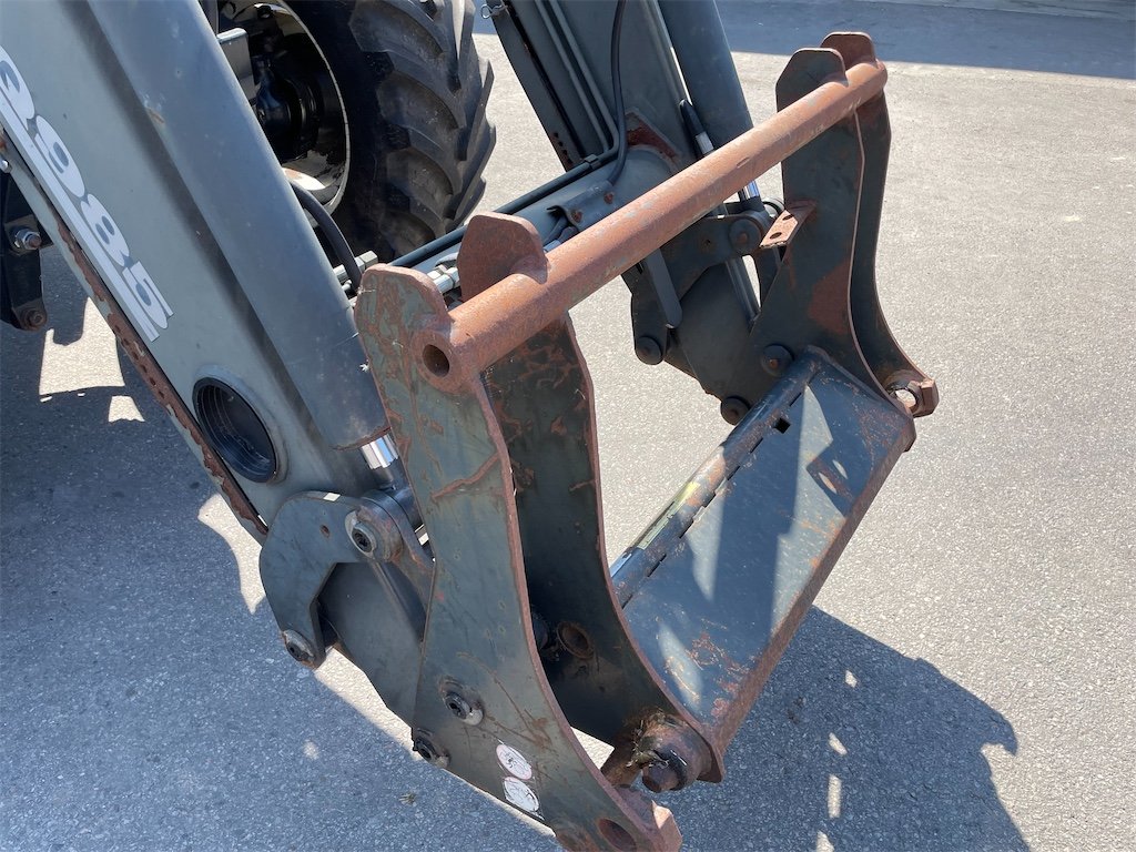 big_232271_3106910 new holland tm115 4wd 106 ch 10 328 h 2002