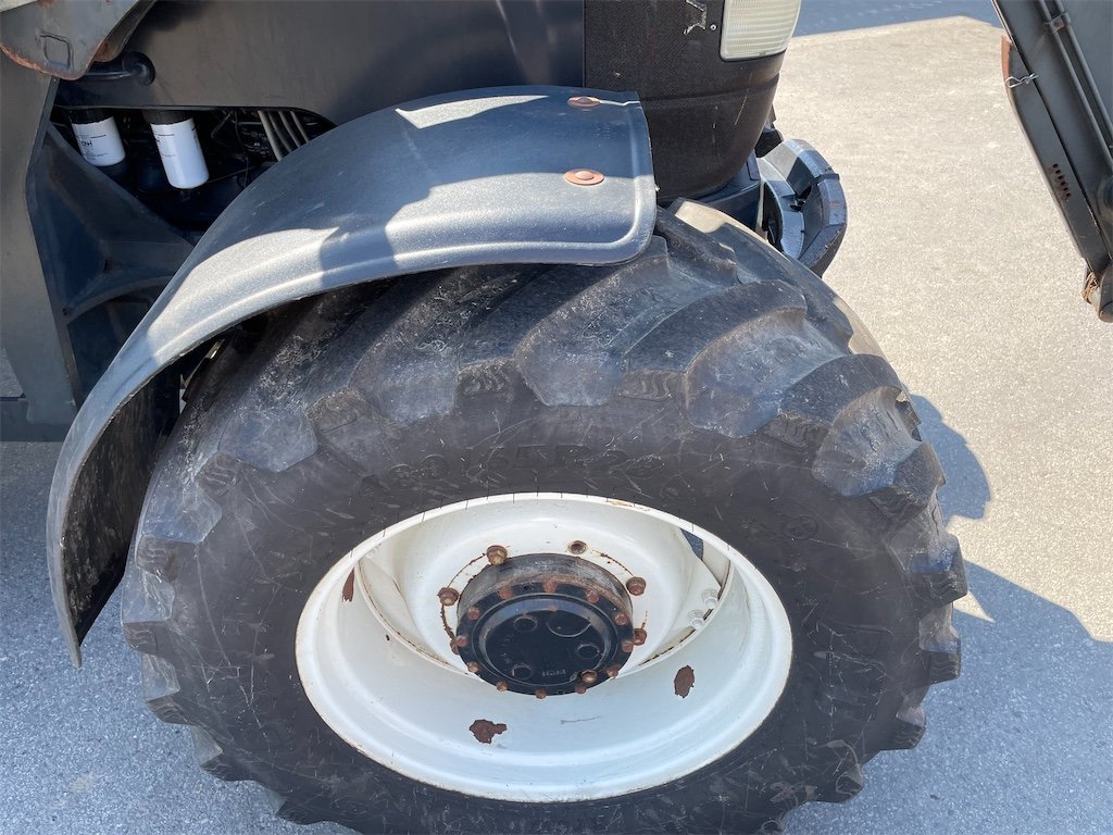 big_232271_3106912 new holland tm115 4wd 106 ch 10 328 h 2002