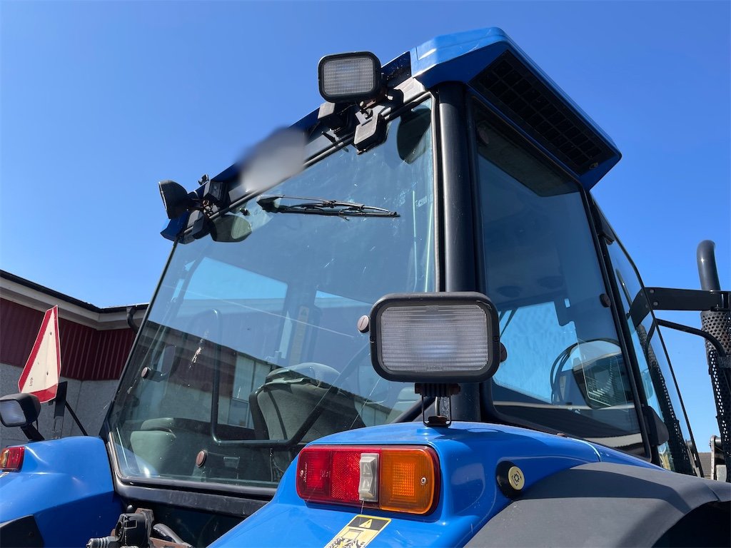 big_232271_3106925 new holland tm115 4wd 106 ch 10 328 h 2002