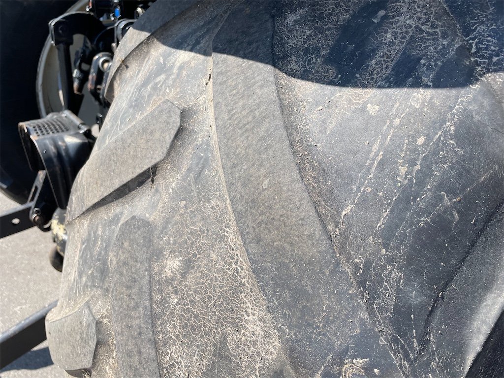 big_232271_3106927 new holland tm115 4wd 106 ch 10 328 h 2002