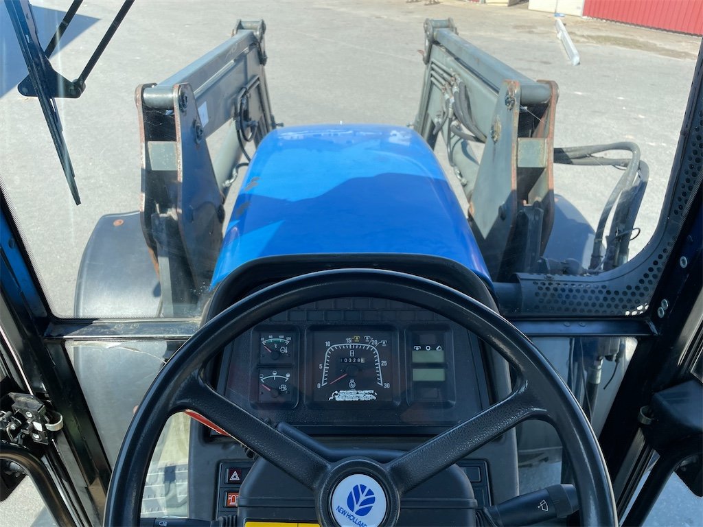 big_232271_3106941 new holland tm115 4wd 106 ch 10 328 h 2002