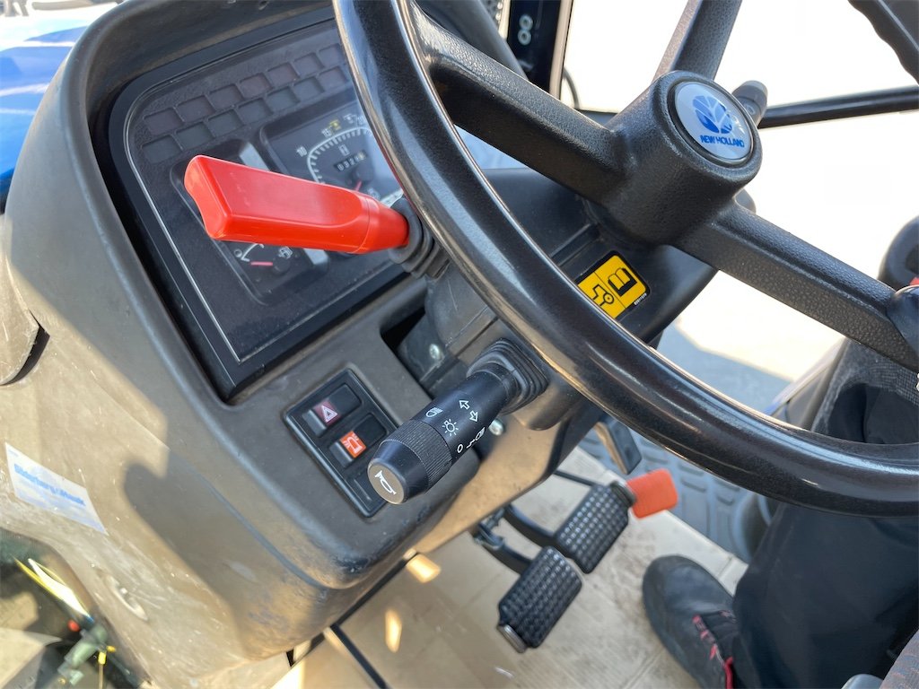 big_232271_3106944 new holland tm115 4wd 106 ch 10 328 h 2002