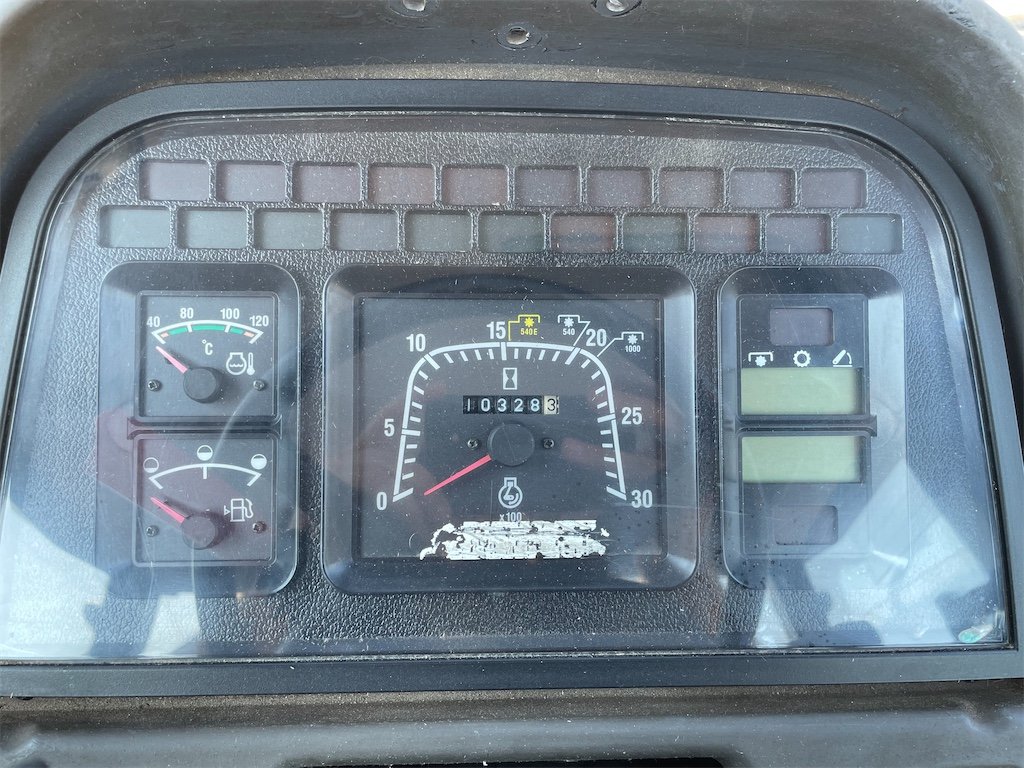 big_232271_3106952 new holland tm115 4wd 106 ch 10 328 h 2002