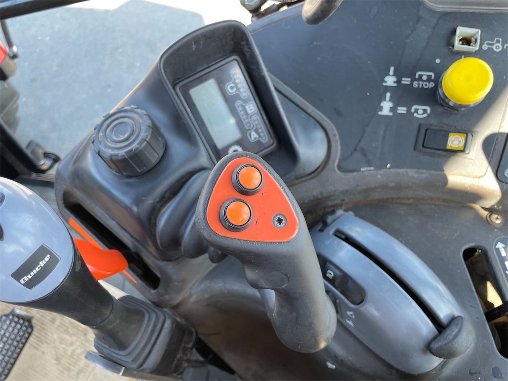 big_232271_3106953 new holland tm115 4wd 106 ch 10 328 h 2002