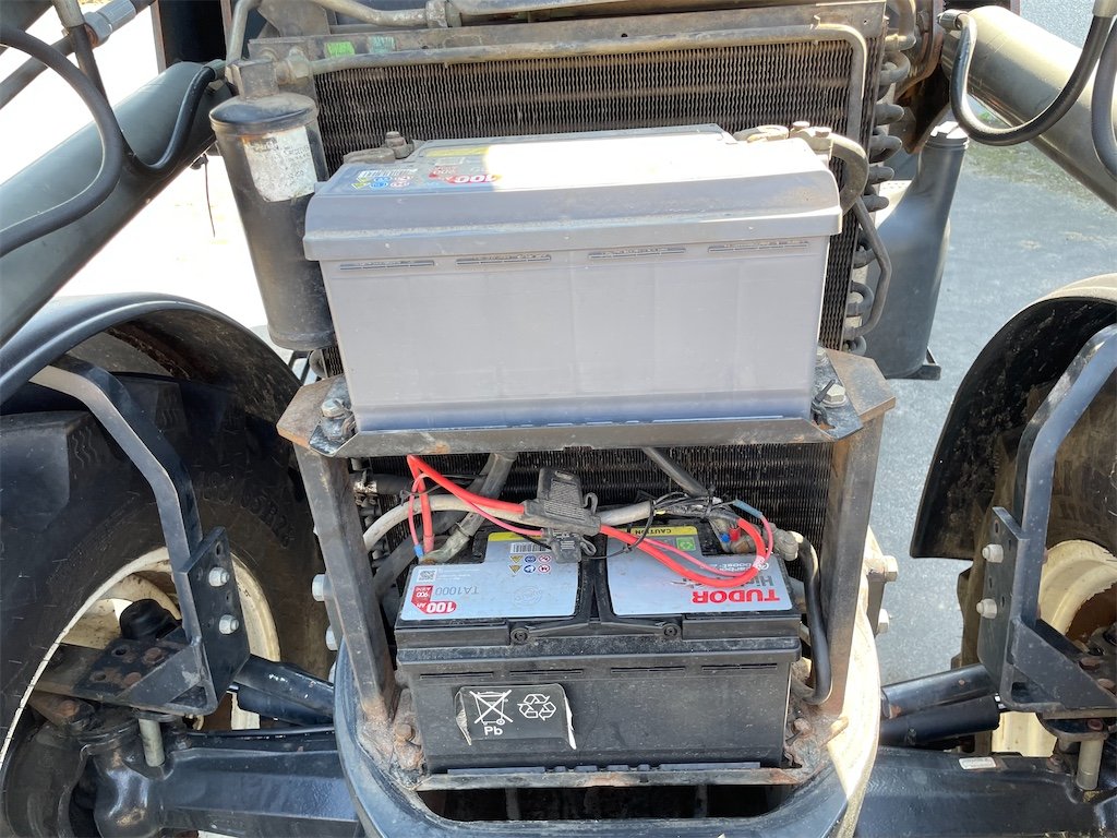 big_232271_3106957 new holland tm115 4wd 106 ch 10 328 h 2002