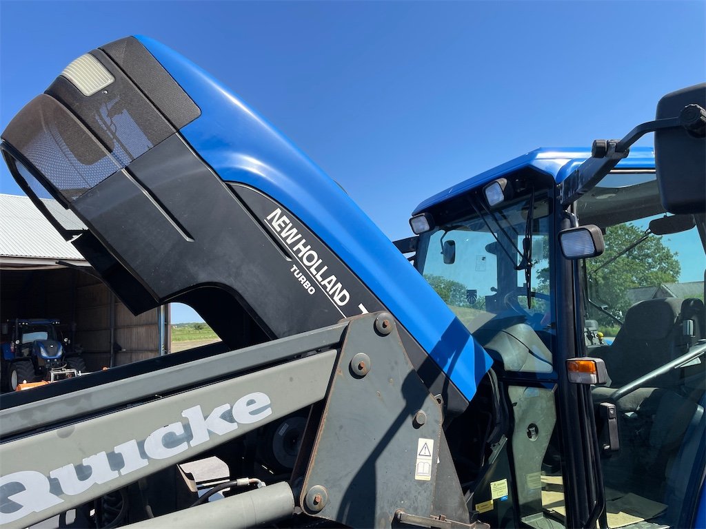 big_232271_3106961 new holland tm115 4wd 106 ch 10 328 h 2002