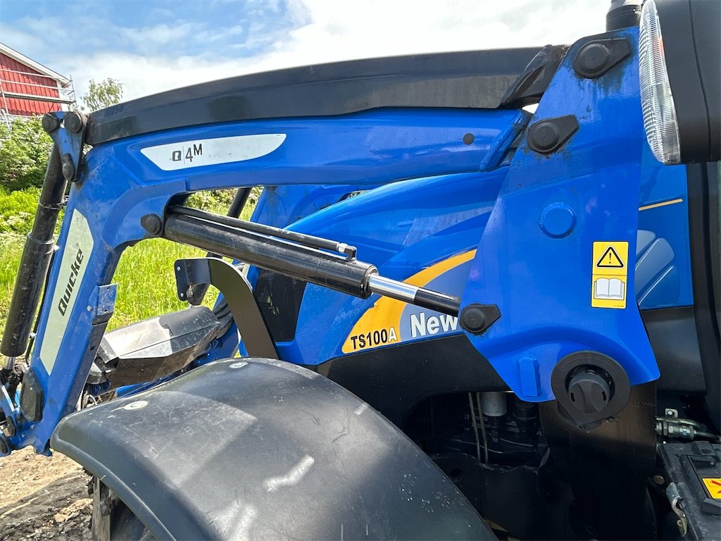 big_232848_3121561 new holland ts 100a 4wd 101 ch 1 316 h 2005