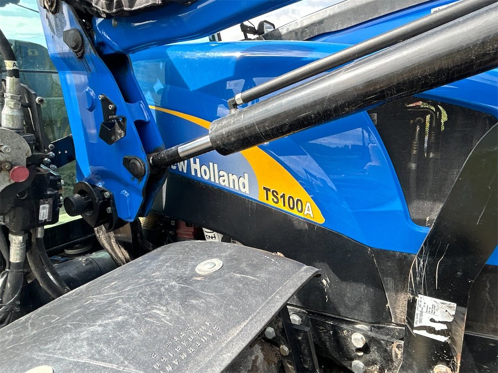 big_232848_3121584 new holland ts 100a 4wd 101 ch 1 316 h 2005