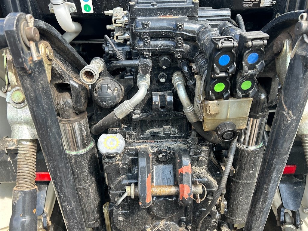 big_232848_3121634 new holland ts 100a 4wd 101 ch 1 316 h 2005