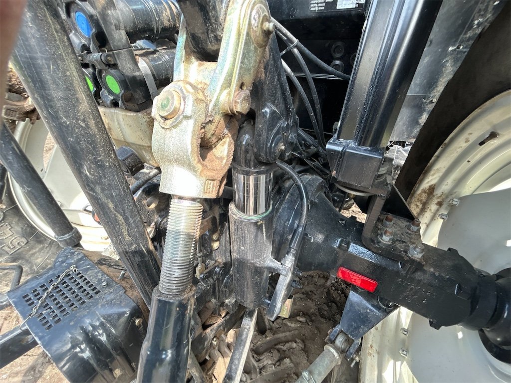 big_232848_3121644 new holland ts 100a 4wd 101 ch 1 316 h 2005