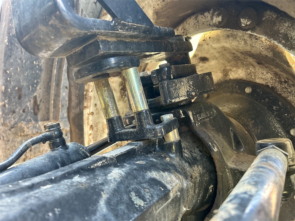 big_232848_3121691 new holland ts 100a 4wd 101 ch 1 316 h 2005