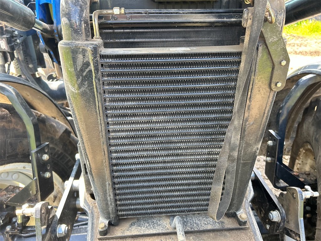 big_232848_3121700 new holland ts 100a 4wd 101 ch 1 316 h 2005