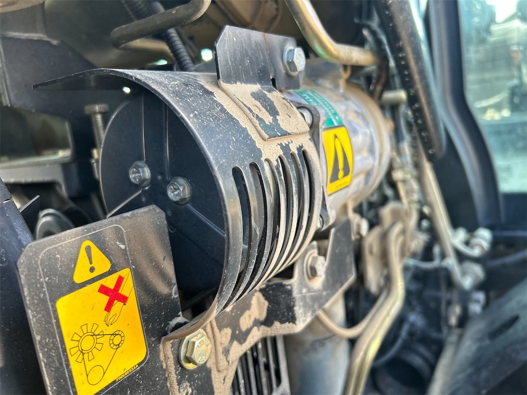 big_232848_3121704 new holland ts 100a 4wd 101 ch 1 316 h 2005