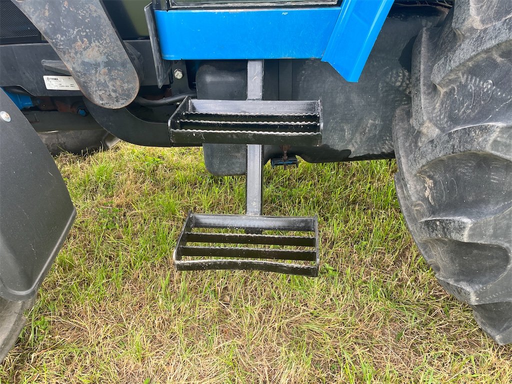 big_237056_3242844 ford 5640 4wd sle + chargeur – 65,5 kw (55 ch) – 6 553 h – 1992