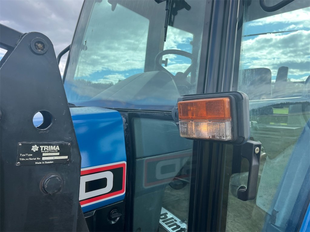 big_237056_3242852 ford 5640 4wd sle + chargeur – 65,5 kw (55 ch) – 6 553 h – 1992