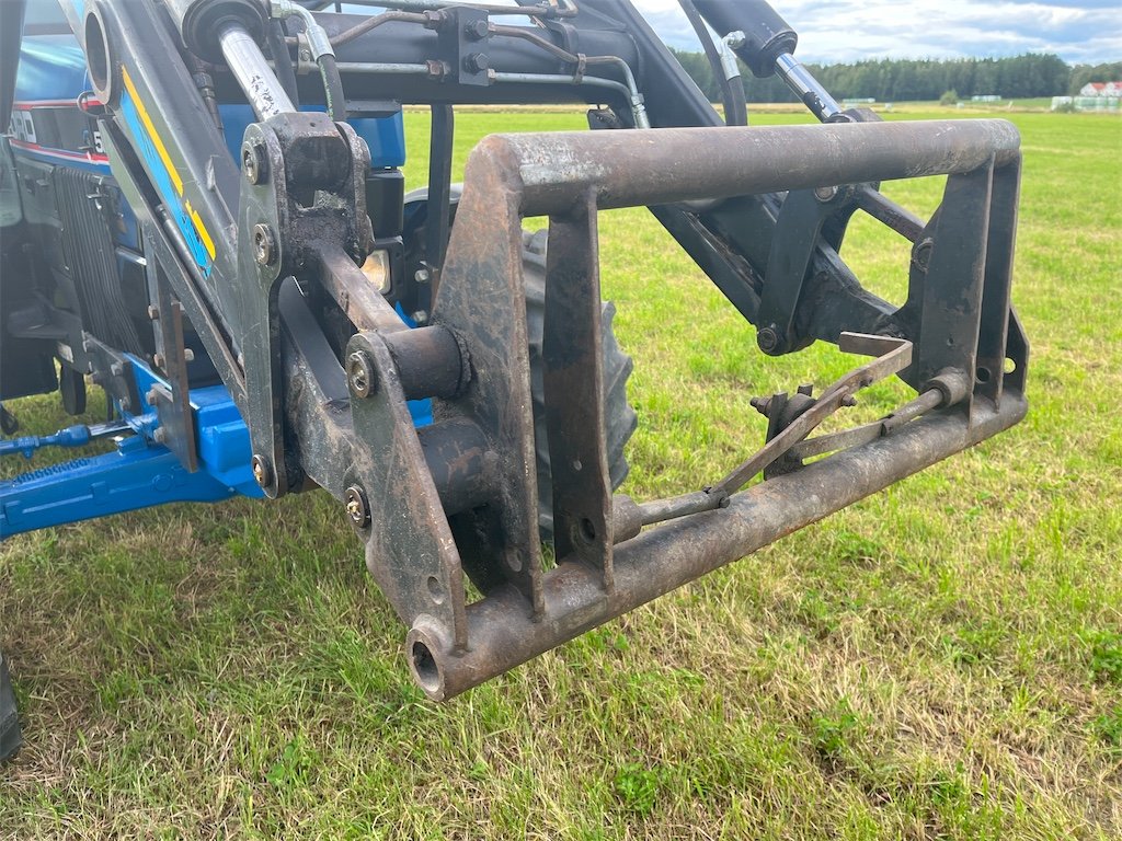 big_237056_3242901 ford 5640 4wd sle + chargeur – 65,5 kw (55 ch) – 6 553 h – 1992