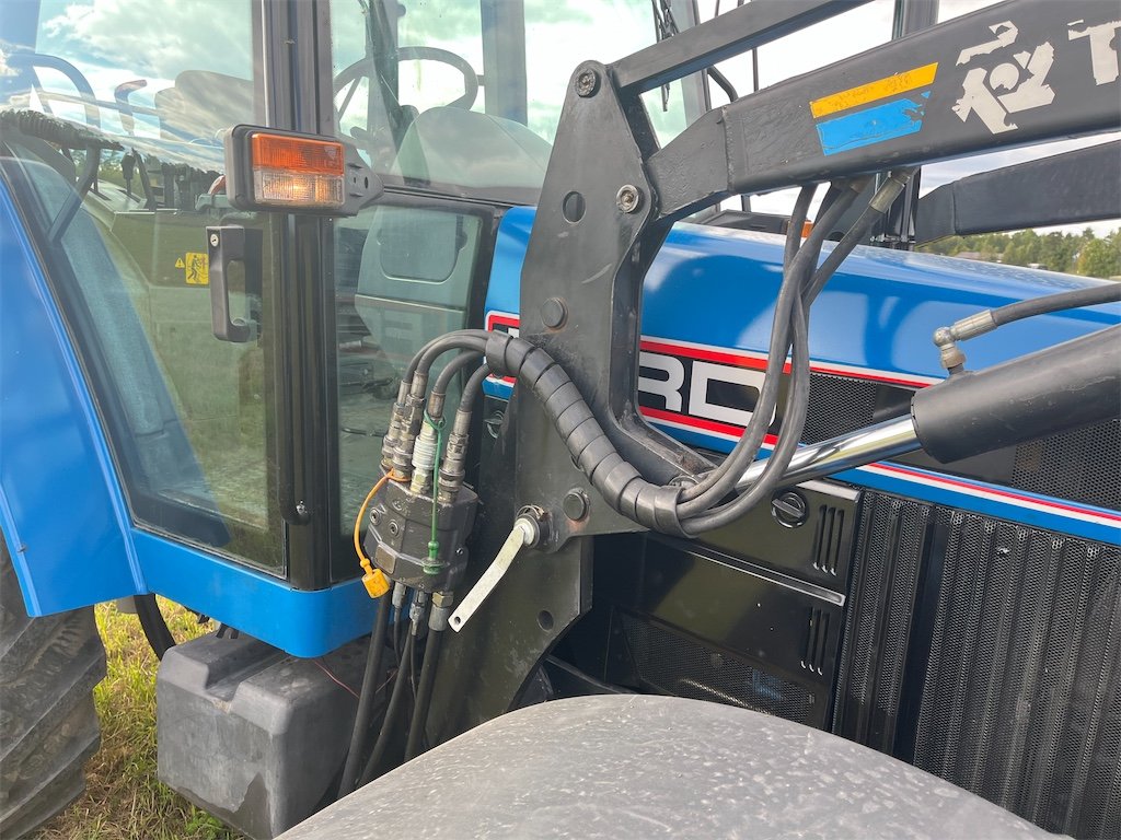 big_237056_3242902 ford 5640 4wd sle + chargeur – 65,5 kw (55 ch) – 6 553 h – 1992