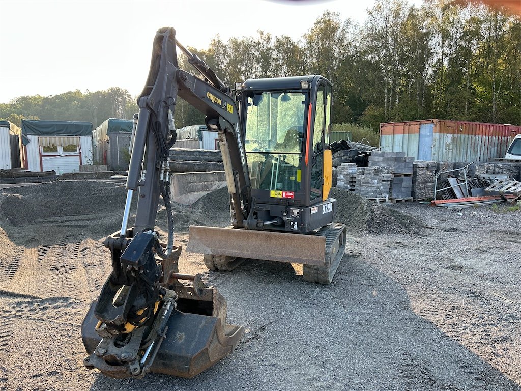 big_239177_3304869 volvo ecr25d 2t5 833 h 2020