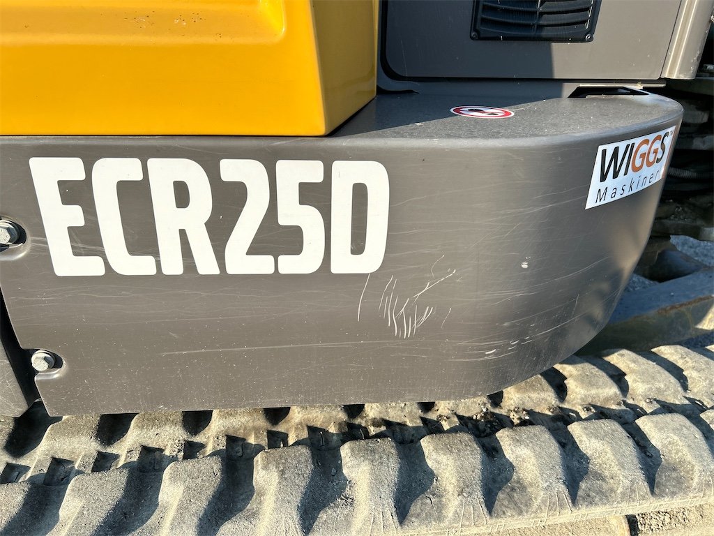 big_239177_3304886 volvo ecr25d 2t5 833 h 2020