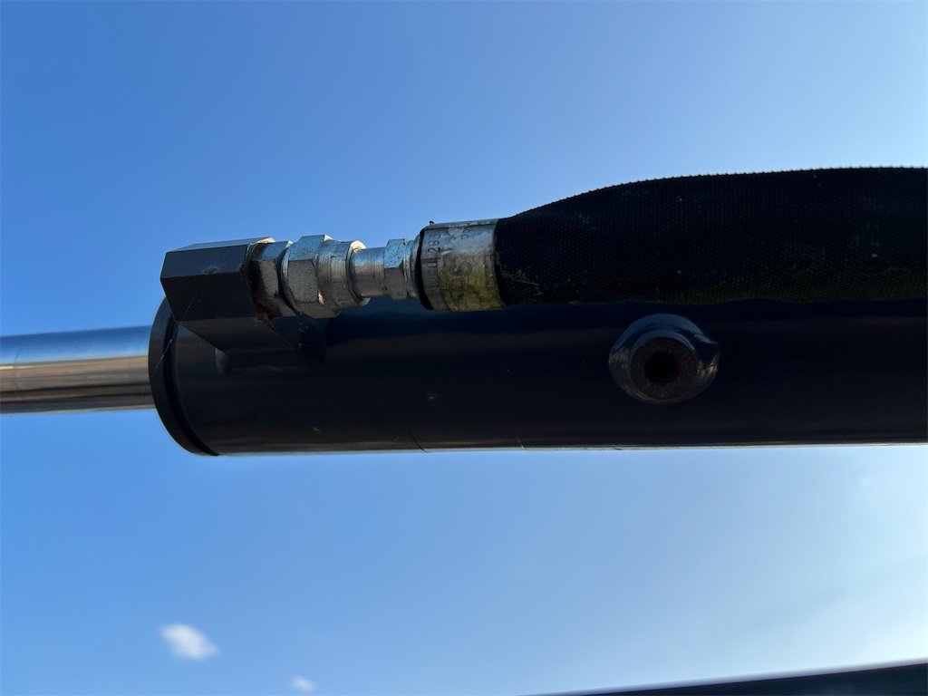 big_239177_3304912 volvo ecr25d 2t5 833 h 2020