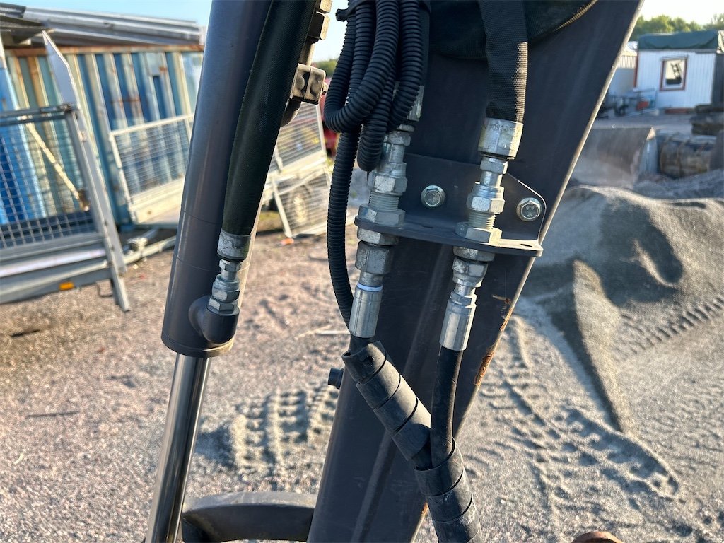 big_239177_3304914 volvo ecr25d 2t5 833 h 2020