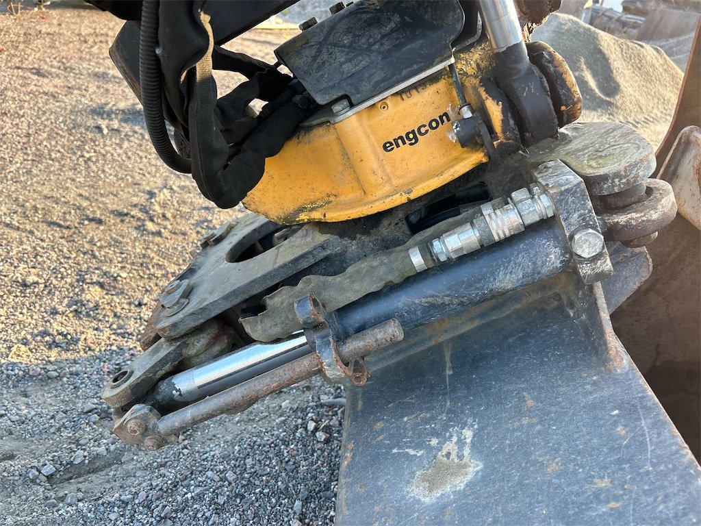 big_239177_3304918 volvo ecr25d 2t5 833 h 2020