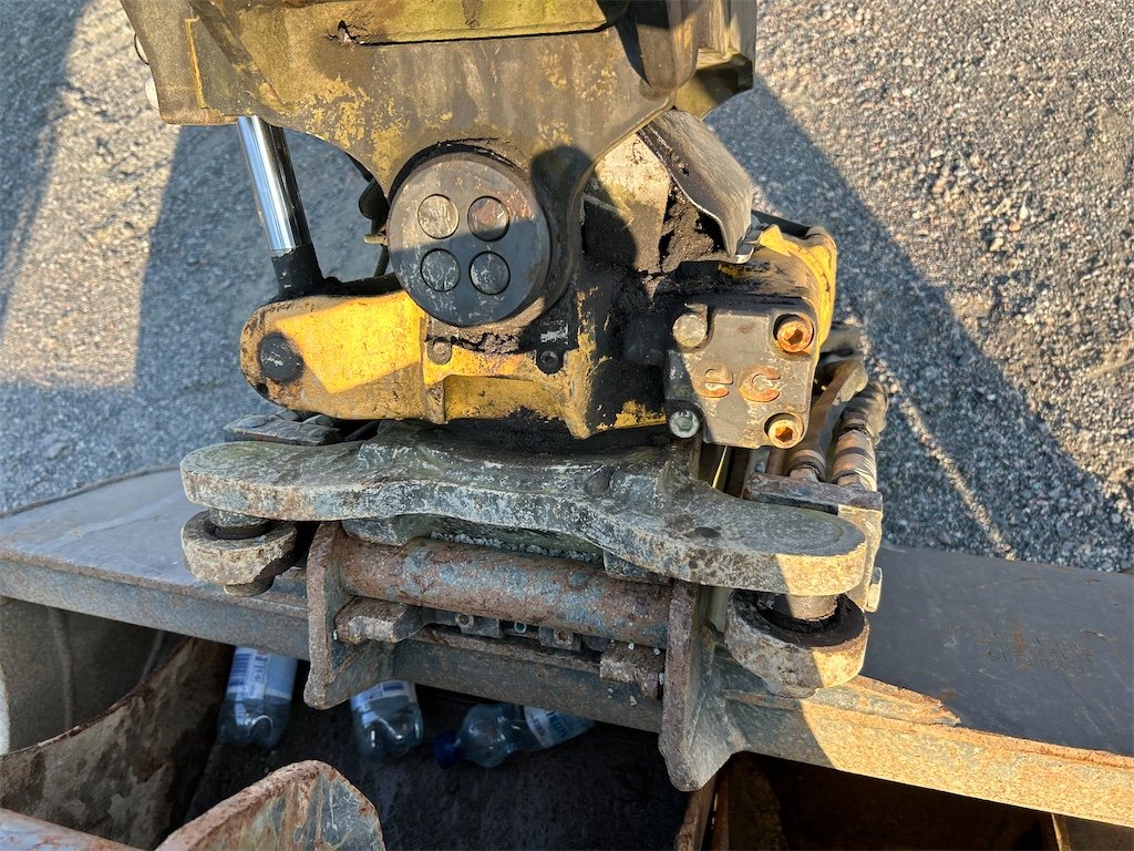 big_239177_3304924 volvo ecr25d 2t5 833 h 2020