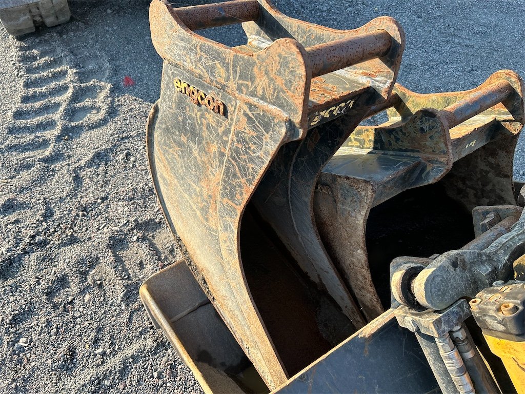 big_239177_3304928 volvo ecr25d 2t5 833 h 2020