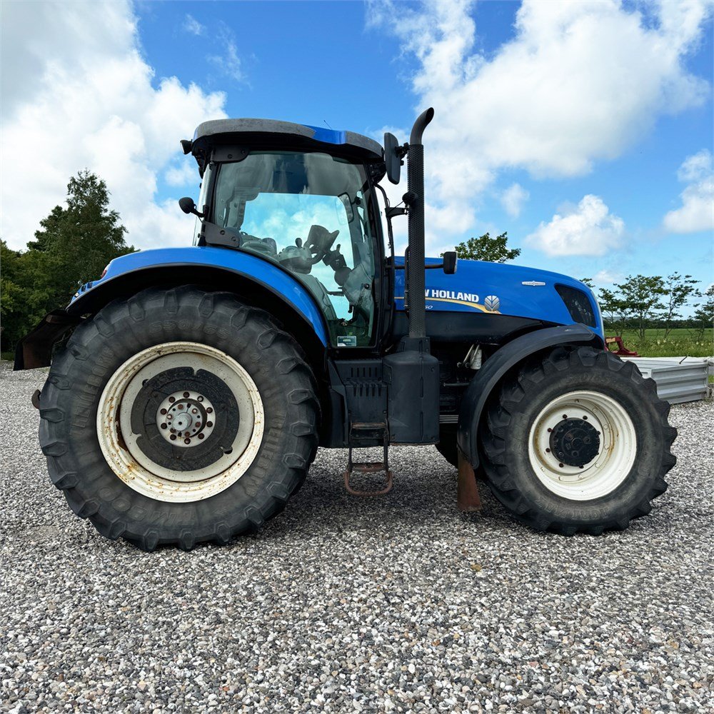 c07b9c50-756e-4cfd-a9d5-3c67d494b9d2_largesize new holland t 7.250 auto command – 200 ch – 2012 – 7 775 h