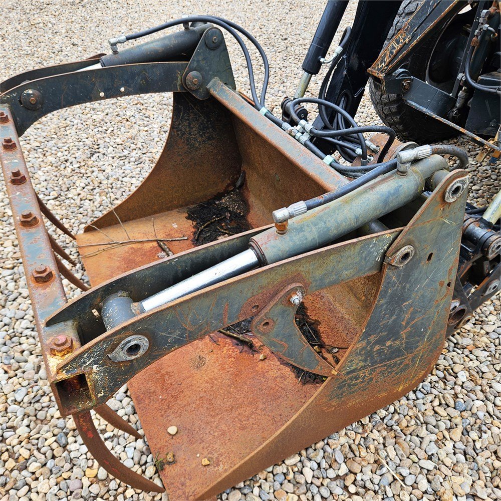 c6a985e0-a3fd-4676-a9d4-9d571f420c04_largesize massey ferguson 3625 – 69 ch – 2013 – 3 448 h