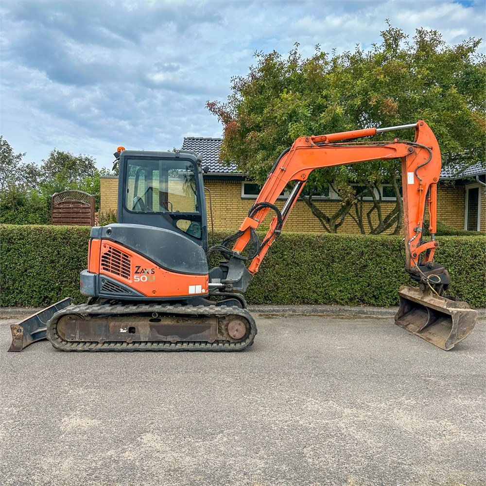 c8ca6aab-49e8-4978-8686-00c5fab2cd1c_largesize hitachi zx50 u 2 – 5t – 7 190 h – 2007
