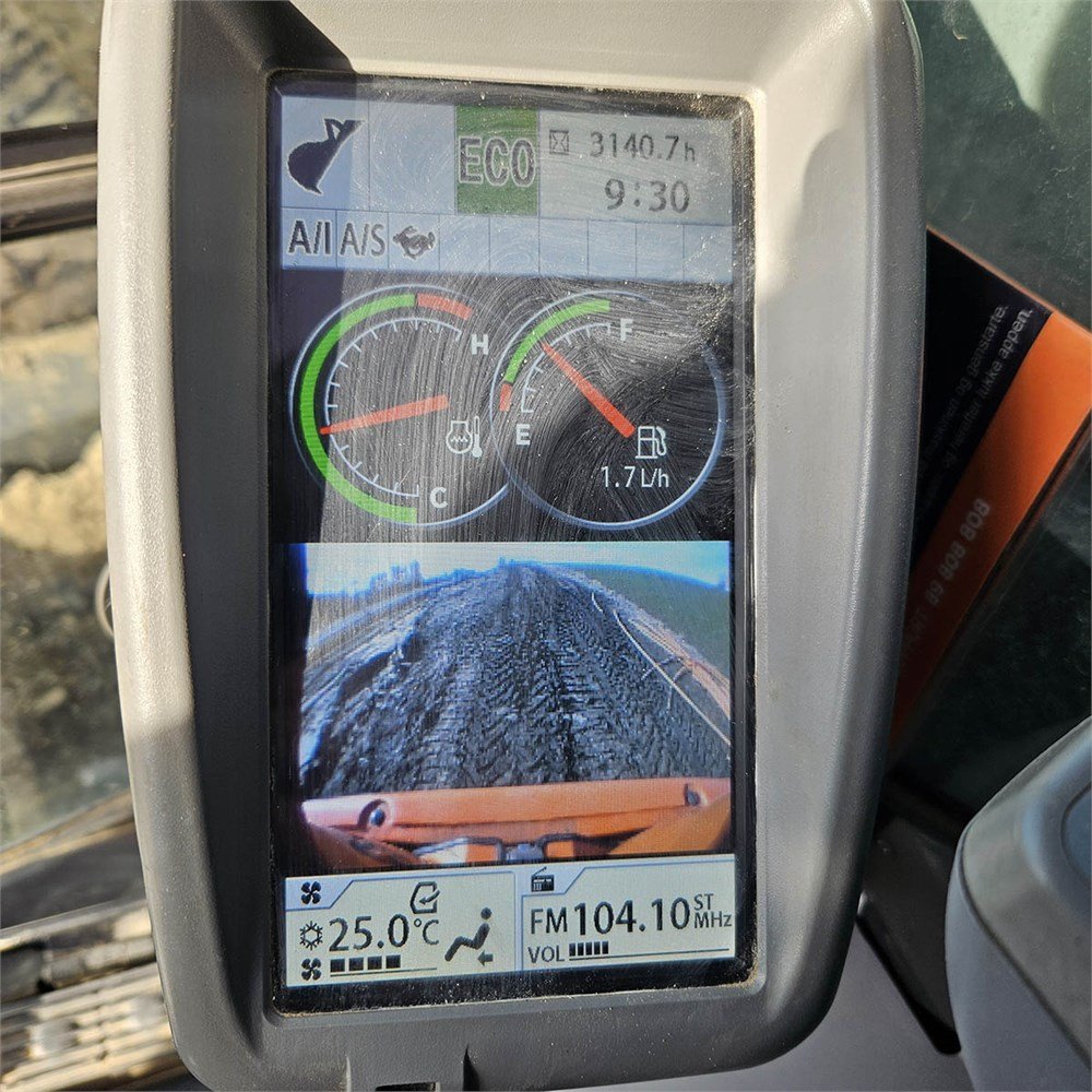 d2343b71-99db-4e3c-8cde-43b0fbd0597e_largesize hitachi zx85usb 6 8t6 3 141 h 2020