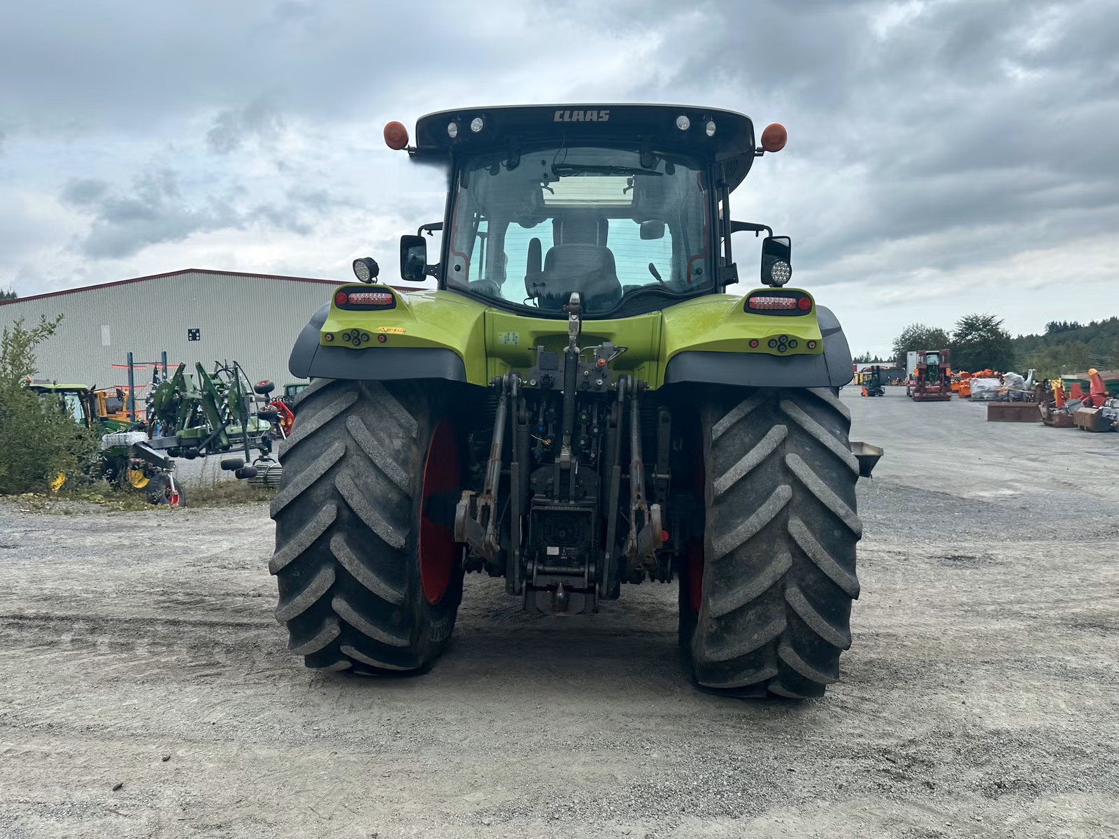 d3189f0e-bf06-4139-9ee8-5f2f27a1da0f claas arion 650 – 175 ch – 5 990 h – 2013