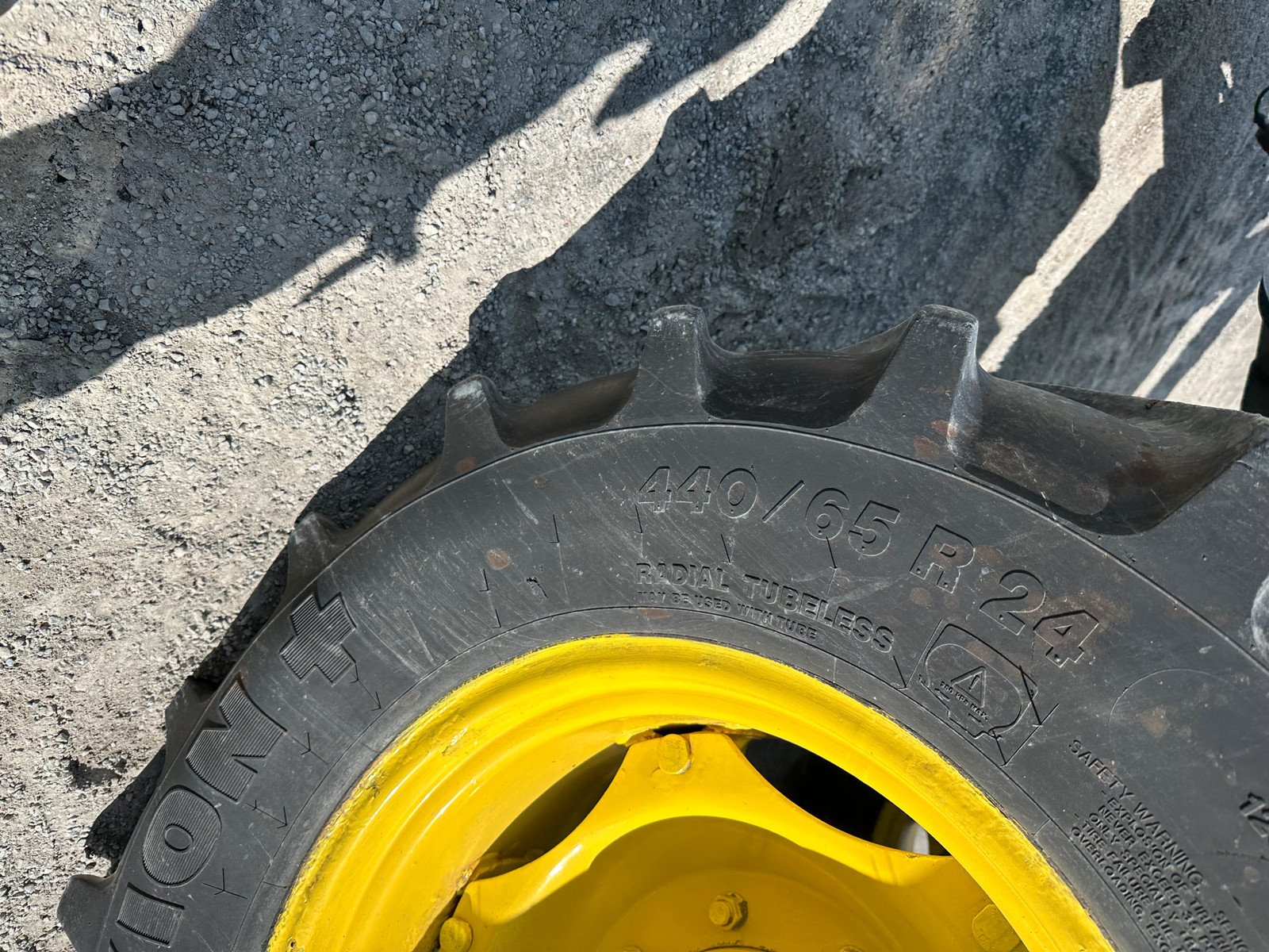 d3d43cd8-d0ff-467a-9a1b-f1855b6886fb john deere 5090r – 98 ch – 3 985 h – 2009