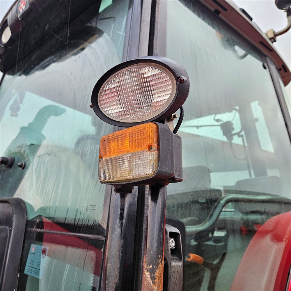 d78f4a37-40f6-46c3-86ab-202e526df41c_largesize massey ferguson 6465 dyna 6 – 120 ch – 8 053 h – 2006