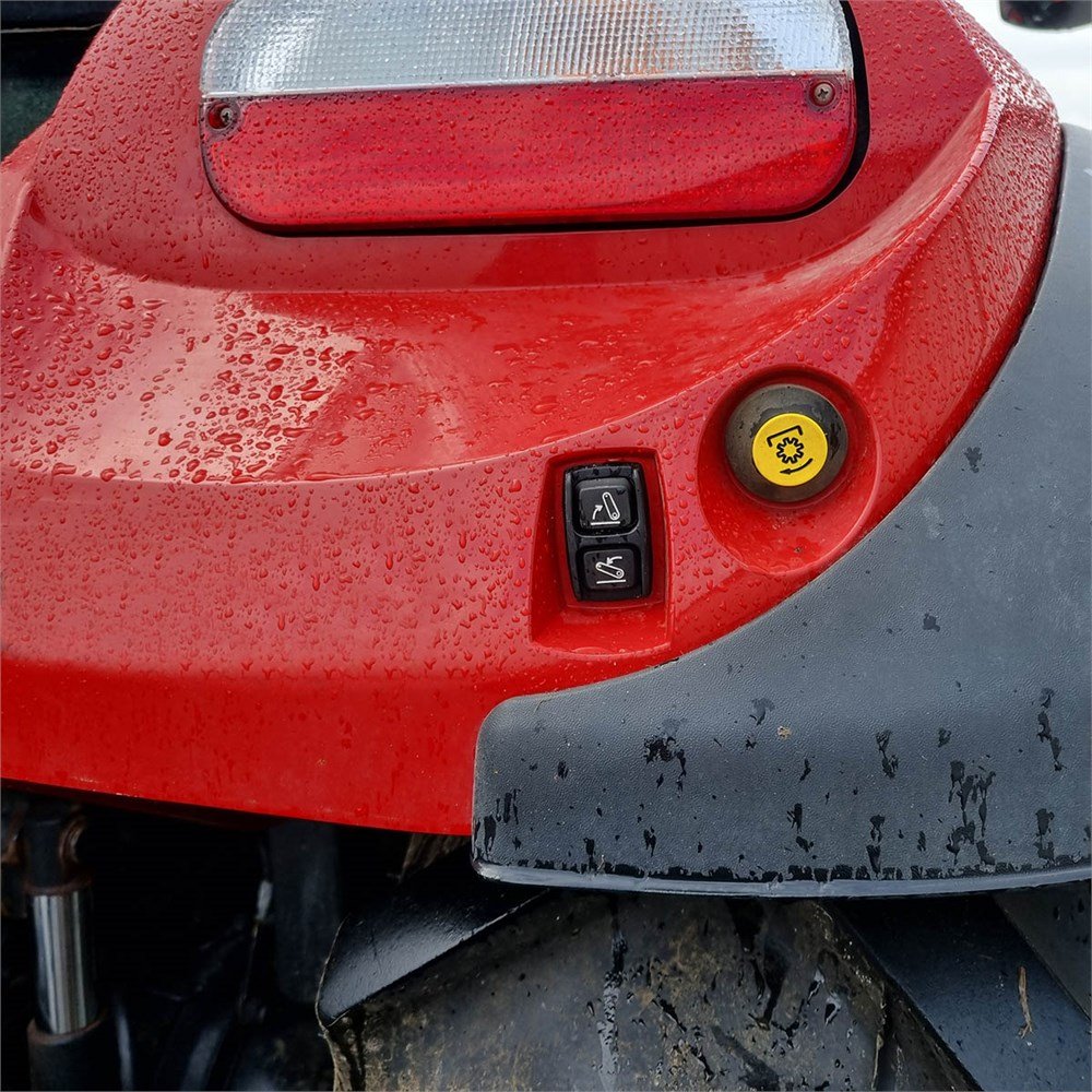 db194230-461d-4149-aabe-b539db491efd_largesize case ih 85 c farmall 85 ch 2021 460h