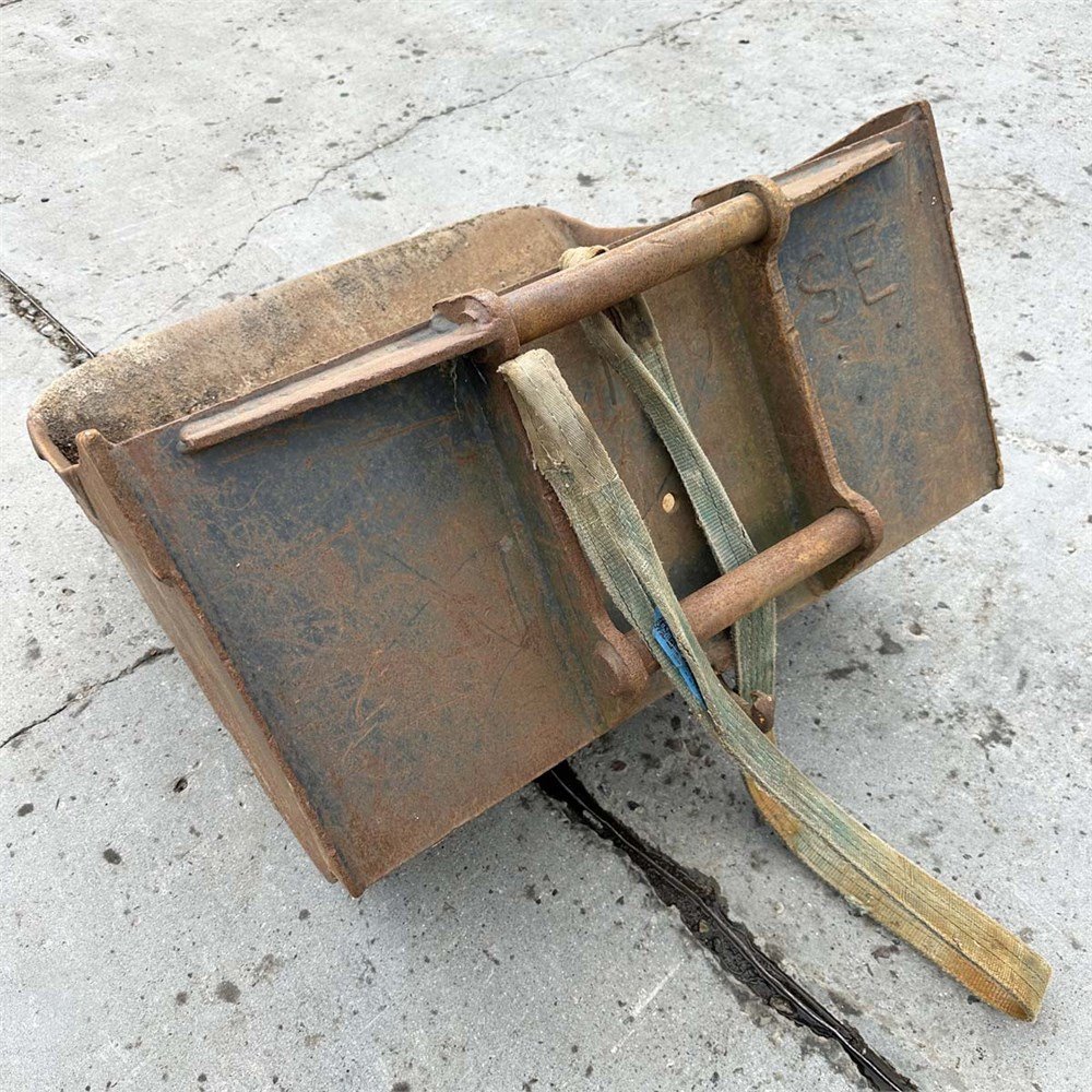 de150ff2-0b91-4147-ba6d-ba7fc466c091_largesize komatsu pc88mr 8 8t8 5 250 h 2014