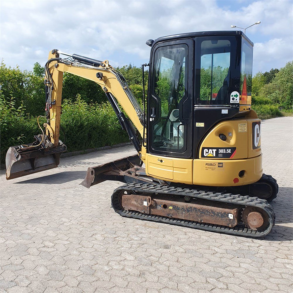 df844caa-1c4e-4d9f-be3e-713cabace3f4_largesize caterpillar 303.5 e cr 3t5 4 650 h 2012