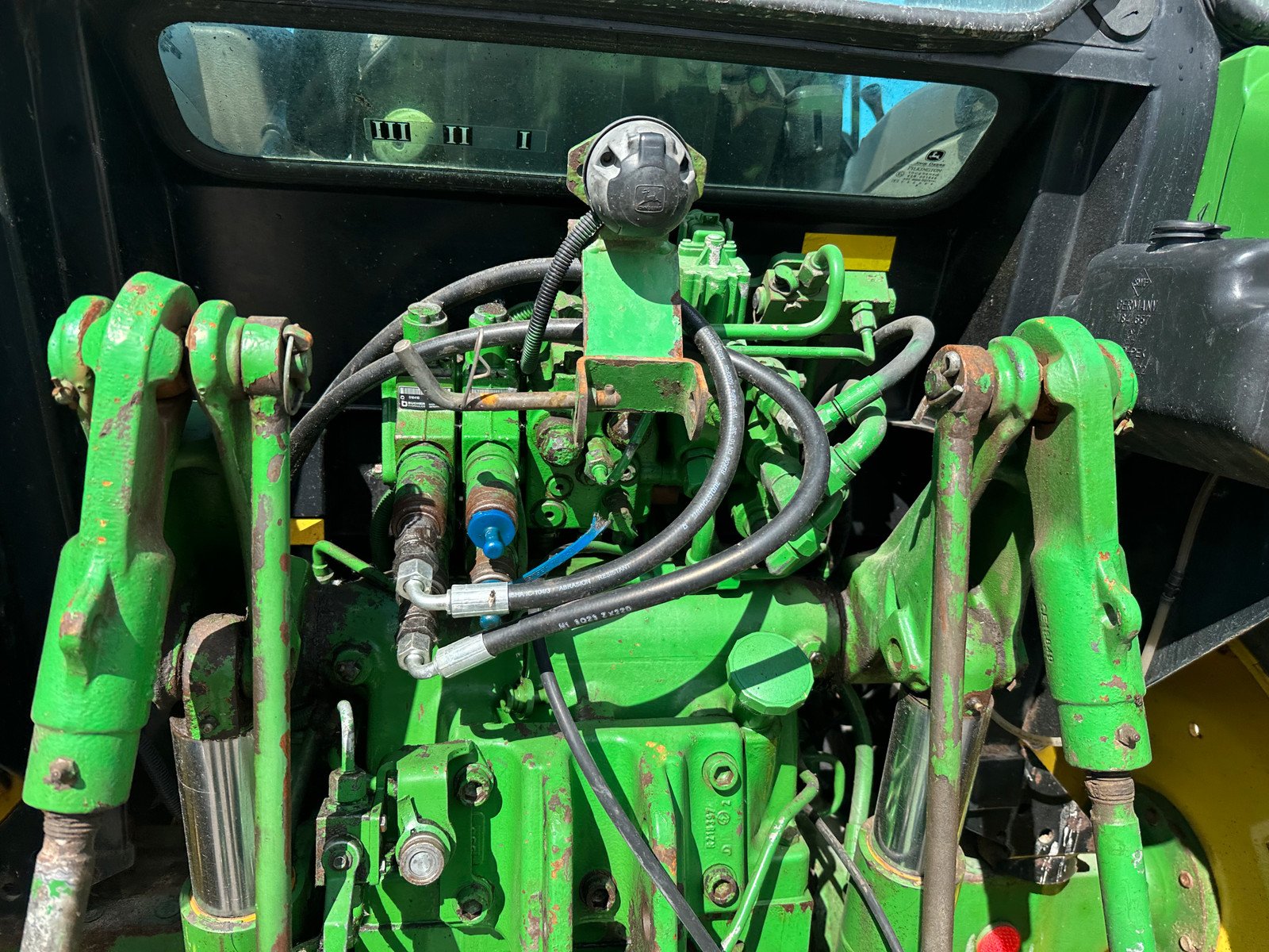 e098f891-18fd-426e-8e09-4be66d715673 john deere 5090r – 98 ch – 3 985 h – 2009